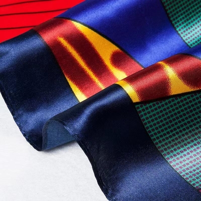 Gepersonaliseerde sjaal eyeshade cadeaubon met mode design hotel en resort doelmarkt