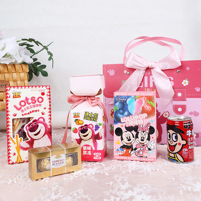 Cartoon aardbeienbeer baby Kinderen hand souvenir set gepersonaliseerd met uw logo