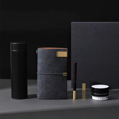 Hotel en resort benodigdheden Temperatuur display Thermos mok Notepad Bluetooth luidspreker Houten pen