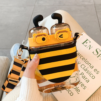 Werknemer Welzijn Gift Idea schattig Bijen Plastic Straw Cup met Back Strap en Custom Logo