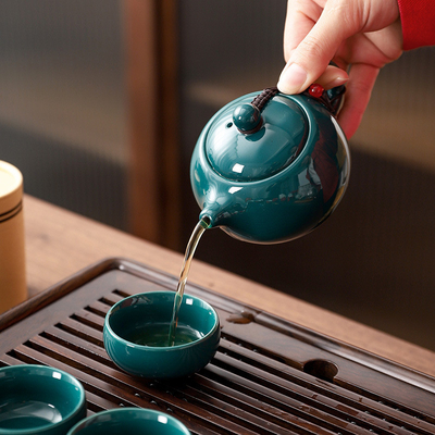 Elegante Chinese theeset Celadon Shih Tzu Pot met 4 kopjes en Sandelhout wierookbrander