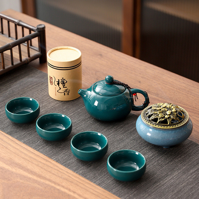 Elegante Chinese theeset Celadon Shih Tzu Pot met 4 kopjes en Sandelhout wierookbrander