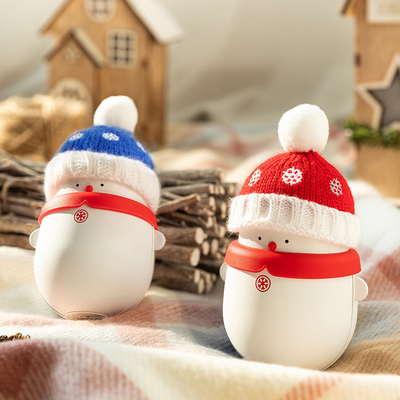 Kerstcadeau Cartoon Mini Draagbare Sneeuw Schat Warme Hand Schat 2-in-1 Power Bank