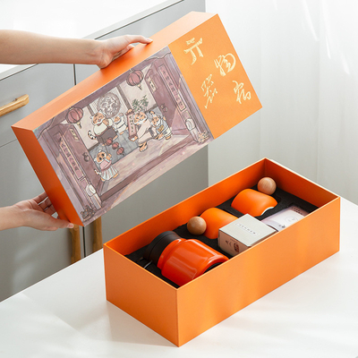 Gepersonaliseerde presentatie geschenk set Keramische theepot 2 kopjes Thee handdoek 6 witte thee stukken