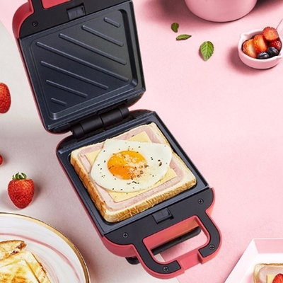Lichte voedingsmachine voor drukke ochtenden Mini-sandwichmaker Ontbijtmachine en meer