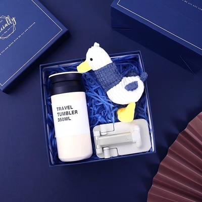 Gepersonaliseerde Enterprise Gifts Set Logo Cup Hand Paraplu en trouwbeker voor klanten