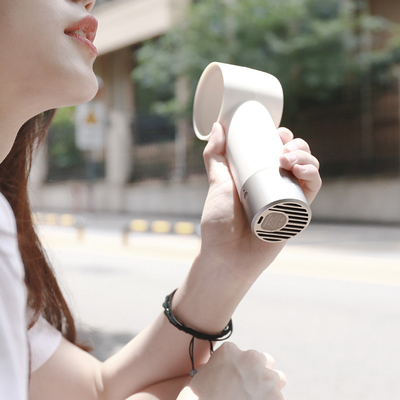 Silk Screen Printing Technology Mini Handheld Bladeless Ventilator voor persoonlijk cadeau