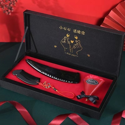 Officeproducten voor creatieve souvenirs Praktische cadeaubon en hoornkammen