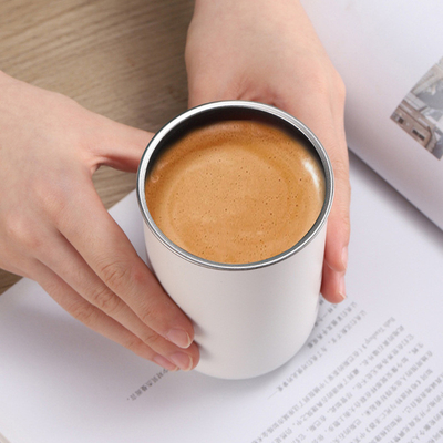 Gepersonaliseerde koffiebeker voor bedrijfspromoties en evenementen