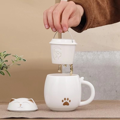 Versterk de teammoraal met onze Paasgeschenk Set Keramische kantoorbeker en sfeervolle souvenir