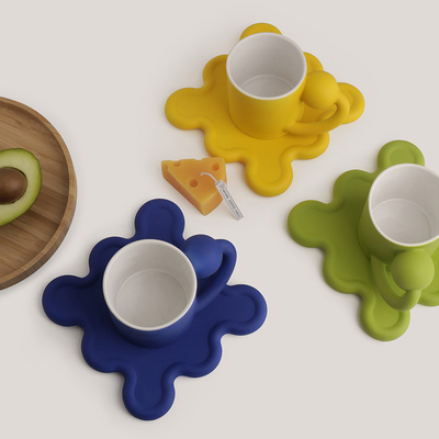 Breng een vleugje creativiteit naar je bekercollectie met deze Planet Cup Set