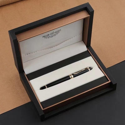 Bedrijfsgeschenk Metalen fontein inktpen met aangepast logo en 1 kleur grafische afdruk