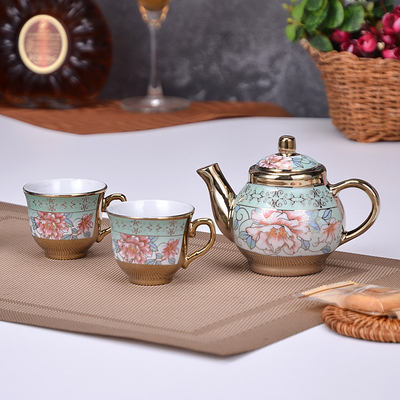 Seramische set met zijde-scherm, in Europese stijl, met vergulde koffiekop en schotel