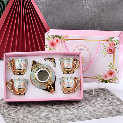Seramische set met zijde-scherm, in Europese stijl, met vergulde koffiekop en schotel