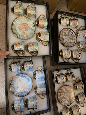 Seramische set met zijde-scherm, in Europese stijl, met vergulde koffiekop en schotel