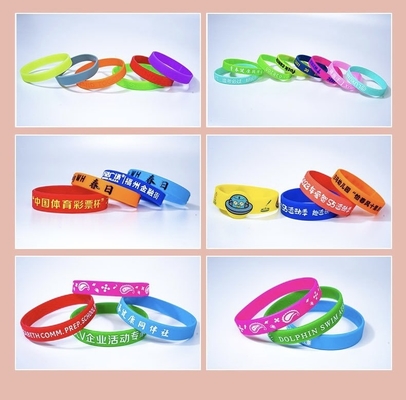 LED licht nieuwigheid cadeautjes siliconen polsband met lichtgevende letters en aangepaste kleur