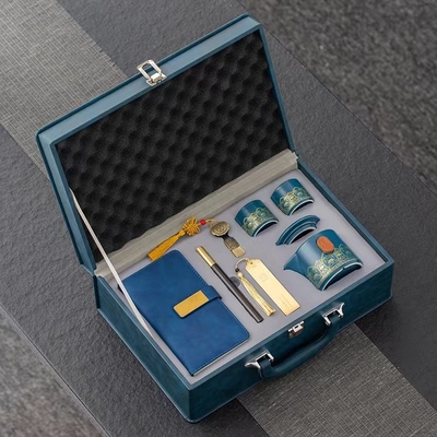 Keramische leerdoos voor de feestdag van de April Fools