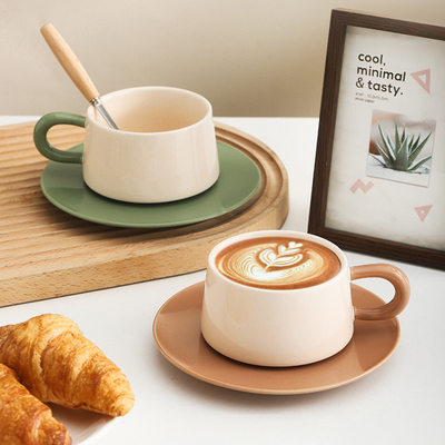 Gebruiksscenario's Lichte luxe Afternoon Tea Cup en Saucer Set voor speciale gelegenheden