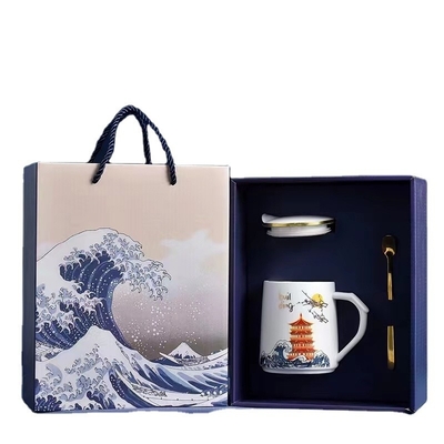 Klant logo creatieve cadeaubon set voor gepersonaliseerde promoties
