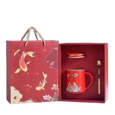 Klant logo creatieve cadeaubon set voor gepersonaliseerde promoties