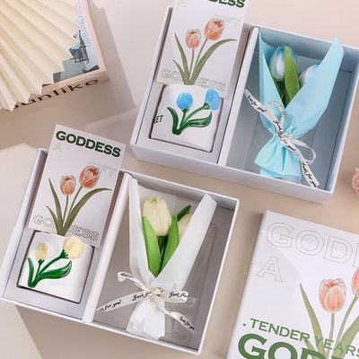 Vier Vrouwendag met het perfecte cadeau Creatieve bloemen aromatherapie kaars cadeaubon