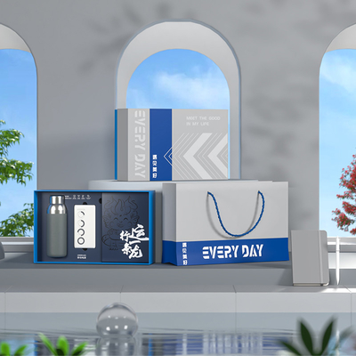 Nieuwheid Geschenken Bedrijf Vierstuk Set met Geïsoleerde Cup Power Bank Laptop en Pen