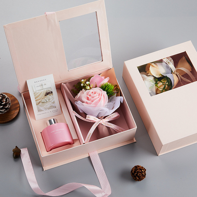 8 maart Feest Handelijk geschenk Aromatherapie Boeket Geschenkdoos met kleurenprinten