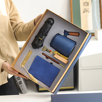 Op maat gemaakte waterbeker zakelijke cadeautje set voor hotel en resort Enterprise Office Gift Box
