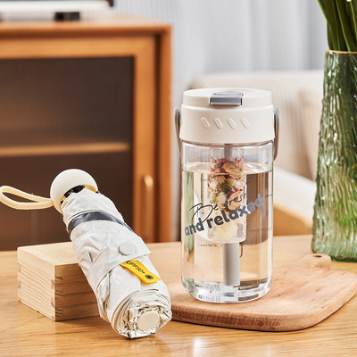 Summer Care Present Customized Logo Twee-stuk set met waterbeker en capsule paraplu