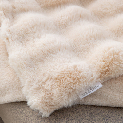 Ervaar een comfortabele zomer airconditioning met Toscane Bubble Rabbit Blanket