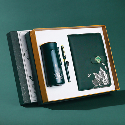 Kleurenbedrukte zakelijke cadeautjeset Notepad Isolatiebeker en pen voor aangepast logo