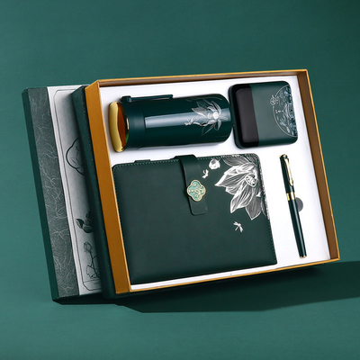 Kleurenbedrukte zakelijke cadeautjeset Notepad Isolatiebeker en pen voor aangepast logo