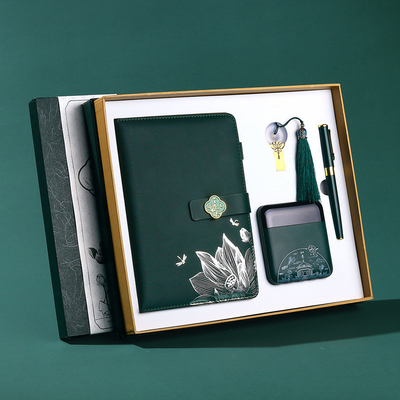 Kleurenbedrukte zakelijke cadeautjeset Notepad Isolatiebeker en pen voor aangepast logo