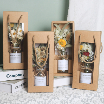 Reisbureau Delight Godin Dag cadeau anjer gedroogde bloemen boeket in glazen fles