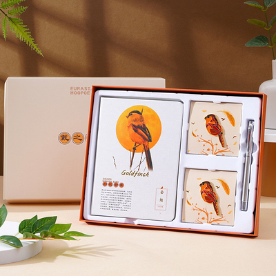 Gepersonaliseerde Good Luck Bird Gift Box Set Notebook Broches en Pen voor zakelijk cadeau geven