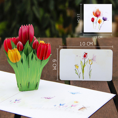 Verras uw leraar met een 3D-tulipgroetekaart