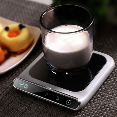 Klantenlogo Warm coaster Een constante verwarming en slimme draagbare verzorgingscadeau