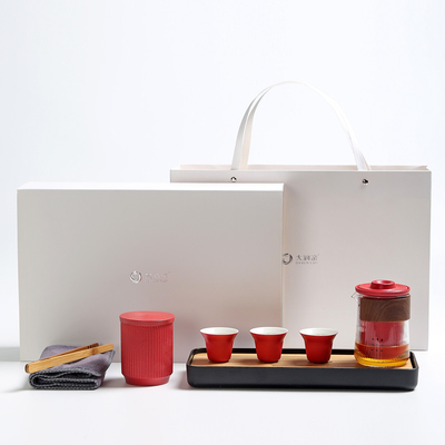 Ervaar de eenvoud van onze Europese minimalistische thee set voor promoties