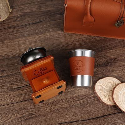 Ervaar luxe met zakelijk leer hand souvenirs koffiebekers en aromatherapie