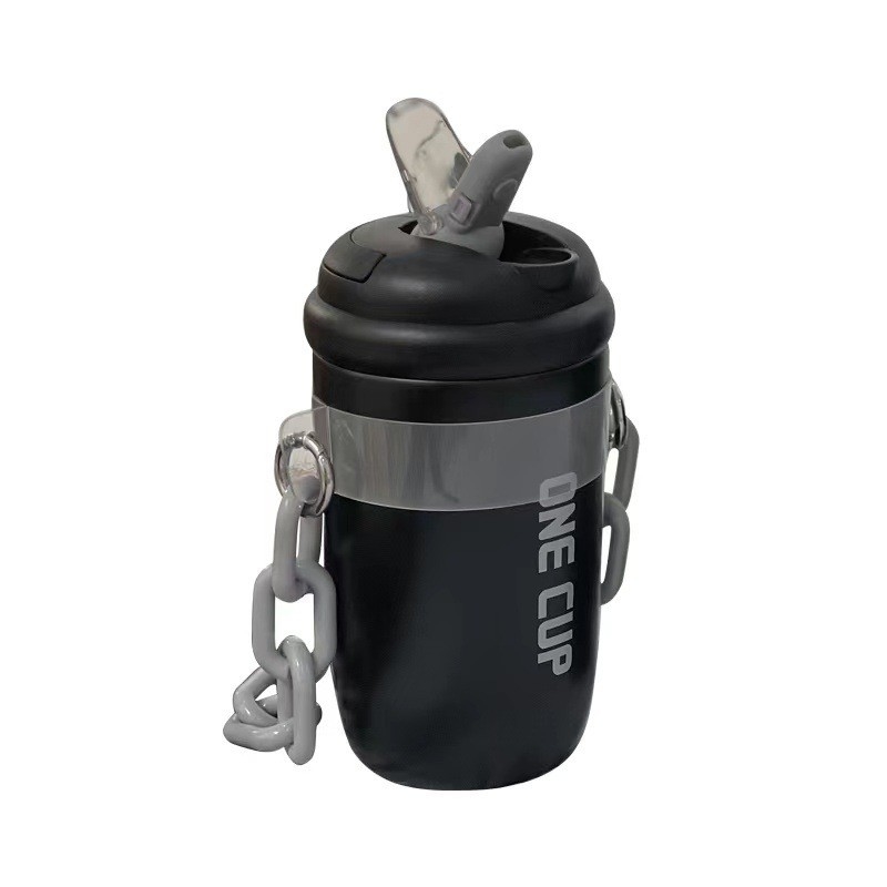 Custom Logo Straw Cup Geïsoleerde Esthetische Hand-Held Chain Waterbeker voor medewerkers cadeautjes