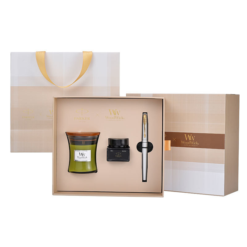 Exclusief cadeau voor Vadersdag Wycombe Abbey XL Witte Gouden Pen WoodWick Aromatherapie Set