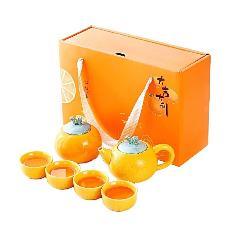 Alumni Relations Theeset Dajidali Hartwens Oranje Geschenkdoos met Vier Kopjes en Theepot