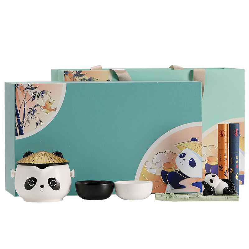 Promoot uw bedrijf met stijl Chengdu Panda Water Cup Souvenirs voor zakenpartners