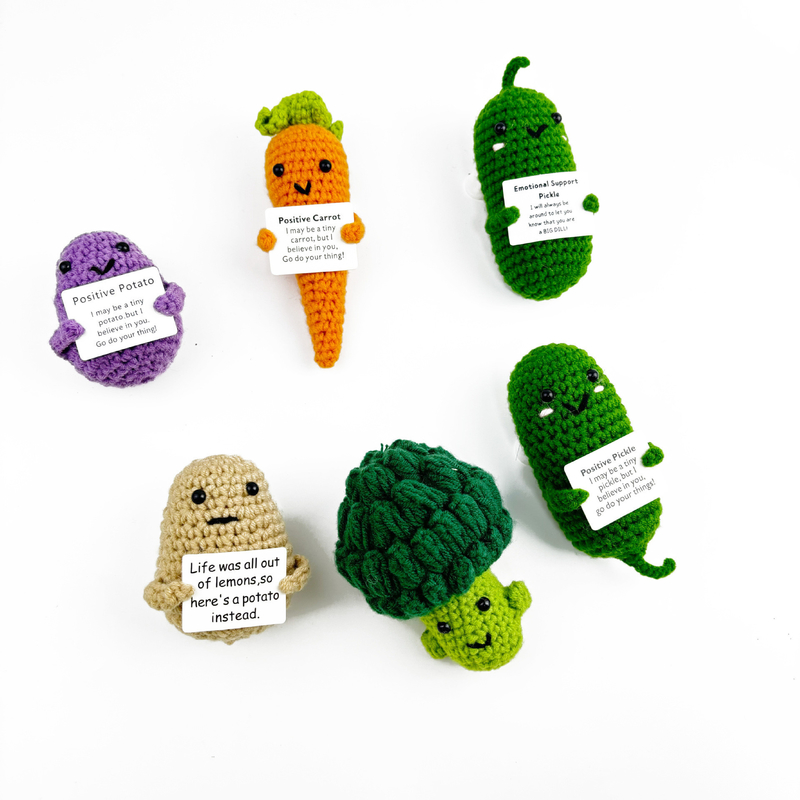 Aardappelpoppen hangers handgemaakte gebreide speelgoed cadeau met positieve energie aangepaste grootte