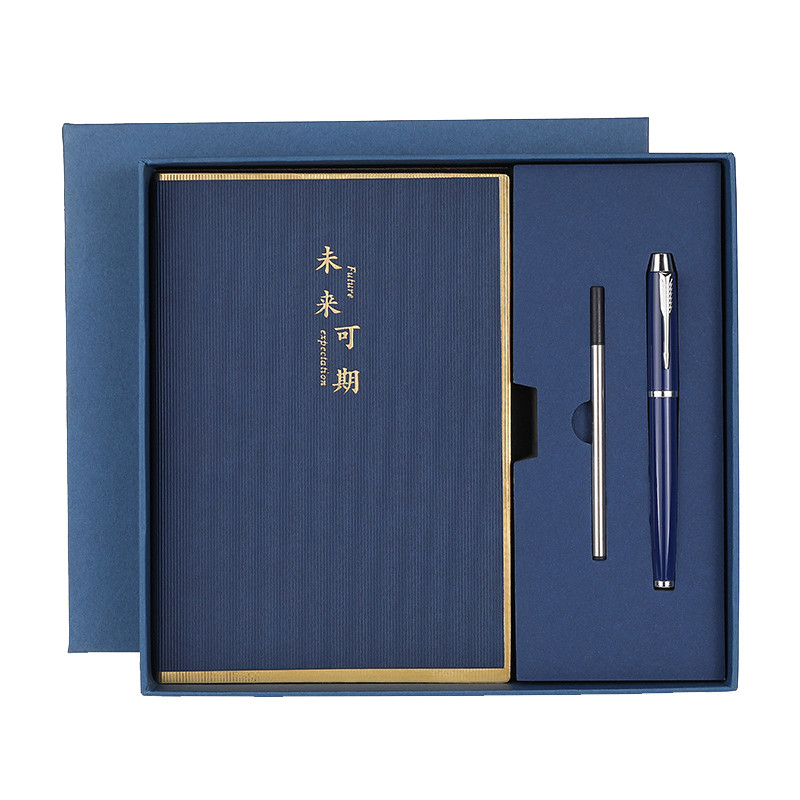 Geel zakelijk lederen geschenkdoosje met twee stukken notebookset handtekeningpen