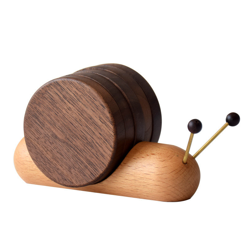 Cartoon Black Walnut Snail Cup Kussen Houten thee kussen voor isolatie en decoratie