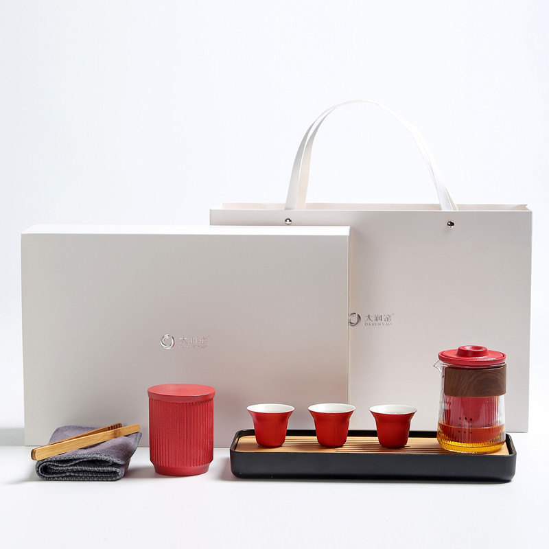 Ervaar de eenvoud van onze Europese minimalistische thee set voor promoties